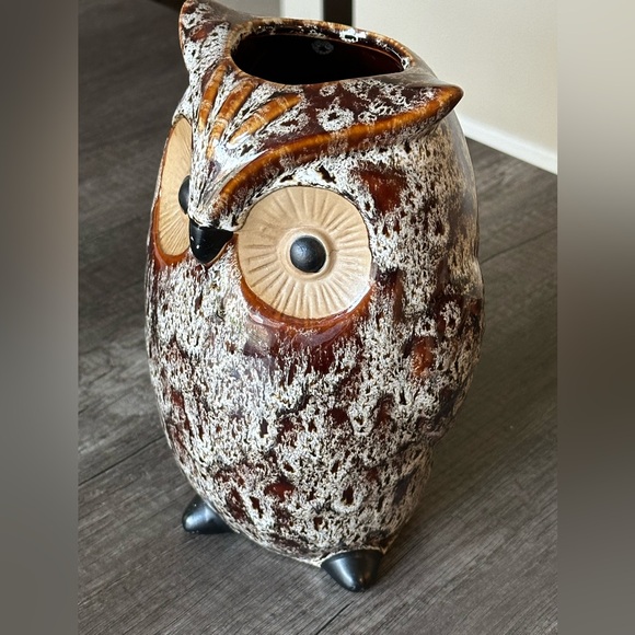 ELEGANT EXPRESSIONS |Ceramic owl vase - Picture 3 of 8